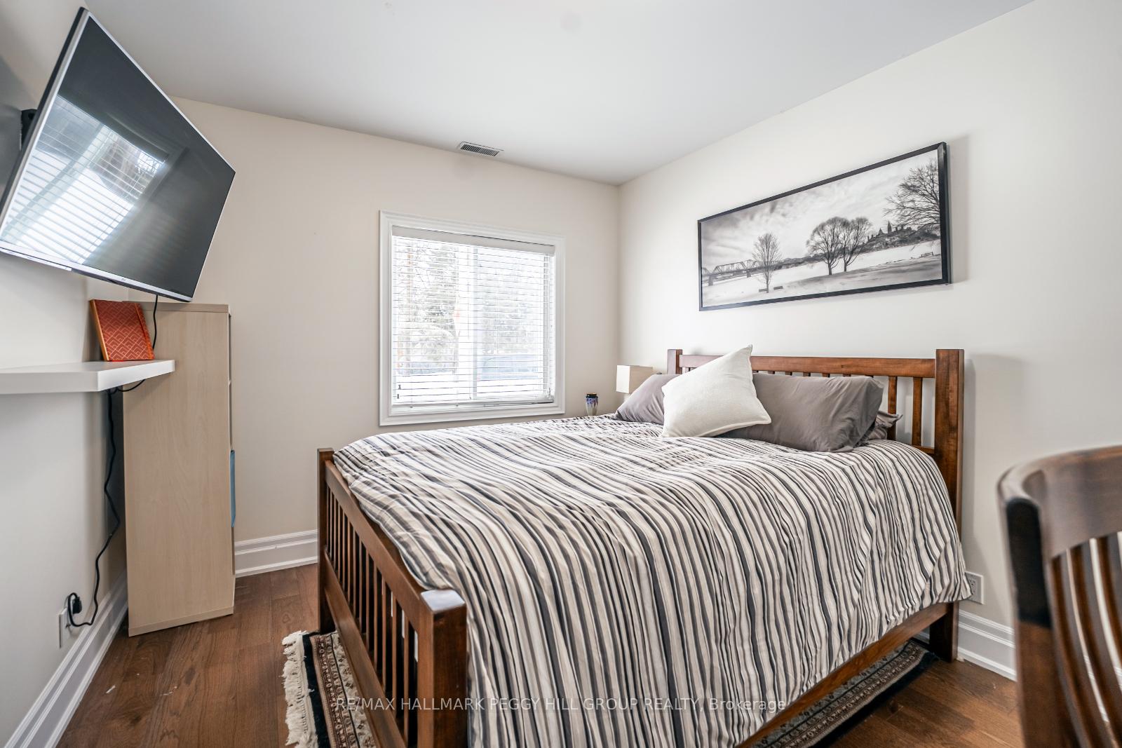 Photo 14 of 219 Cox Mill Road, Barrie, Painswick North — HOMEH