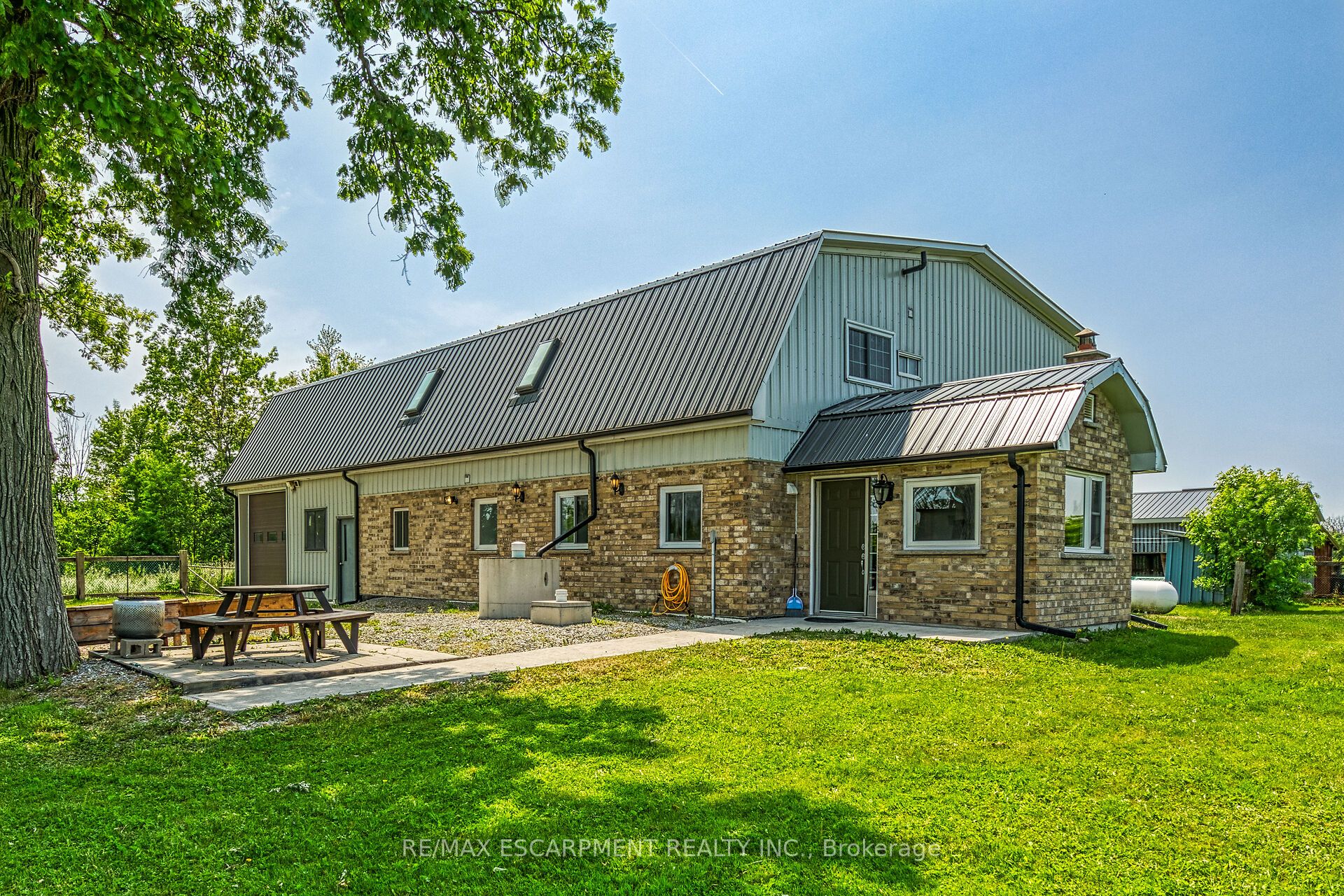 Photo 75 of 617 Eighth Road E, Hamilton, Rural Stoney Creek — HOMEH