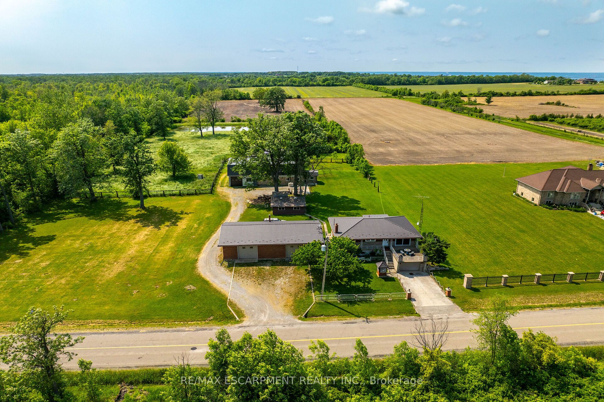 Photo 97 of 617 Eighth Road E, Hamilton, Rural Stoney Creek — HOMEH