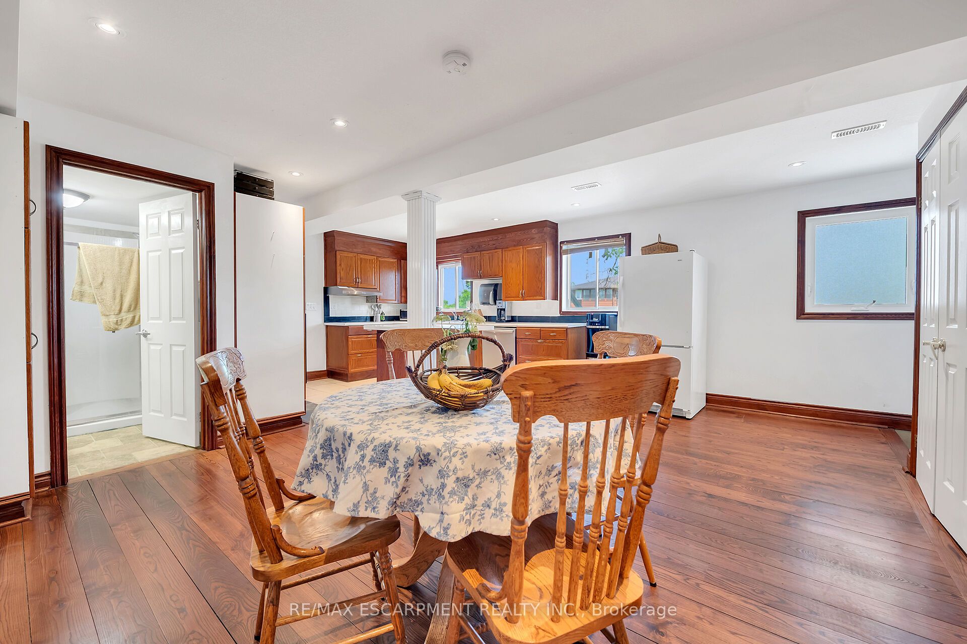 Photo 80 of 617 Eighth Road E, Hamilton, Rural Stoney Creek — HOMEH