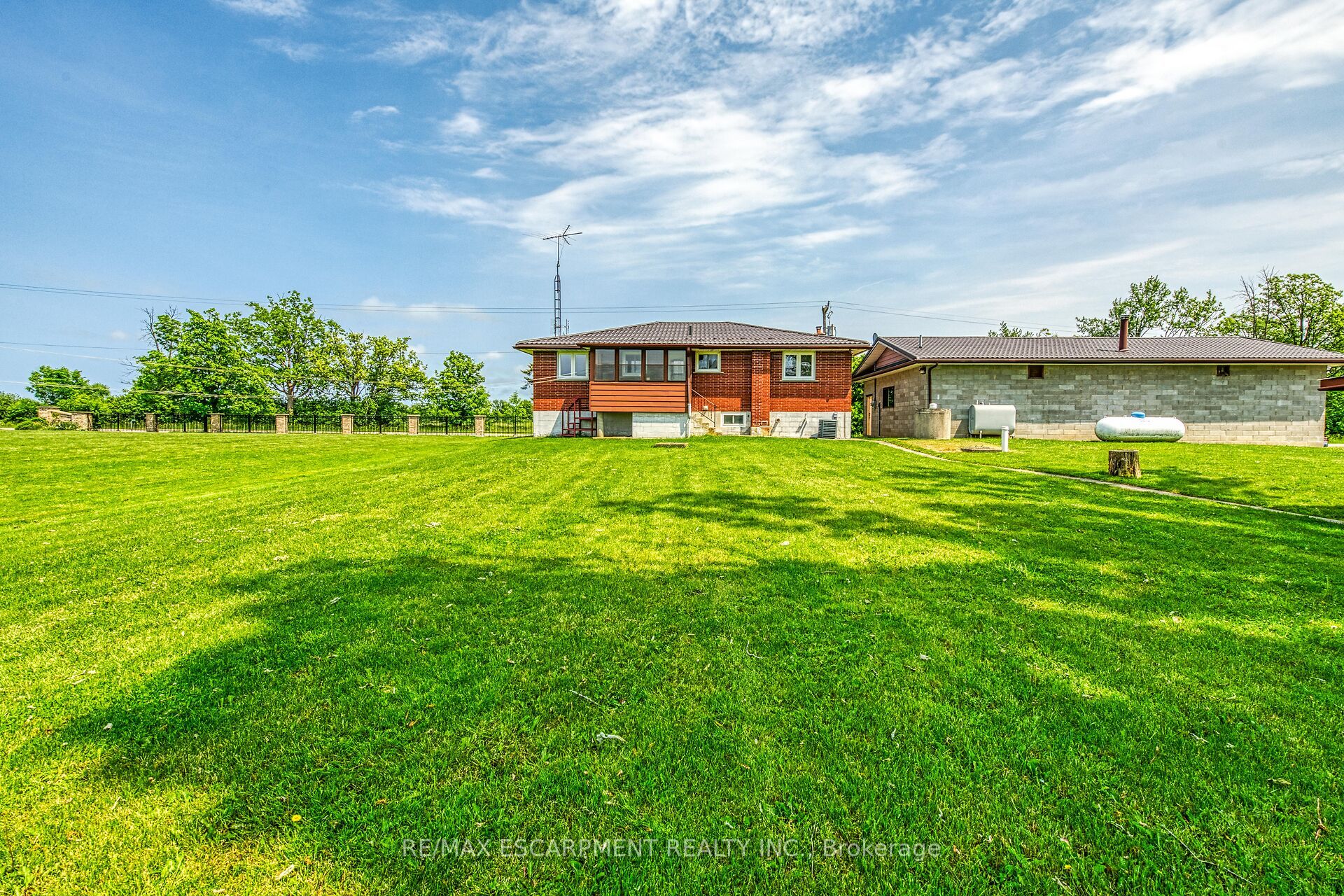 Photo 93 of 617 Eighth Road E, Hamilton, Rural Stoney Creek — HOMEH