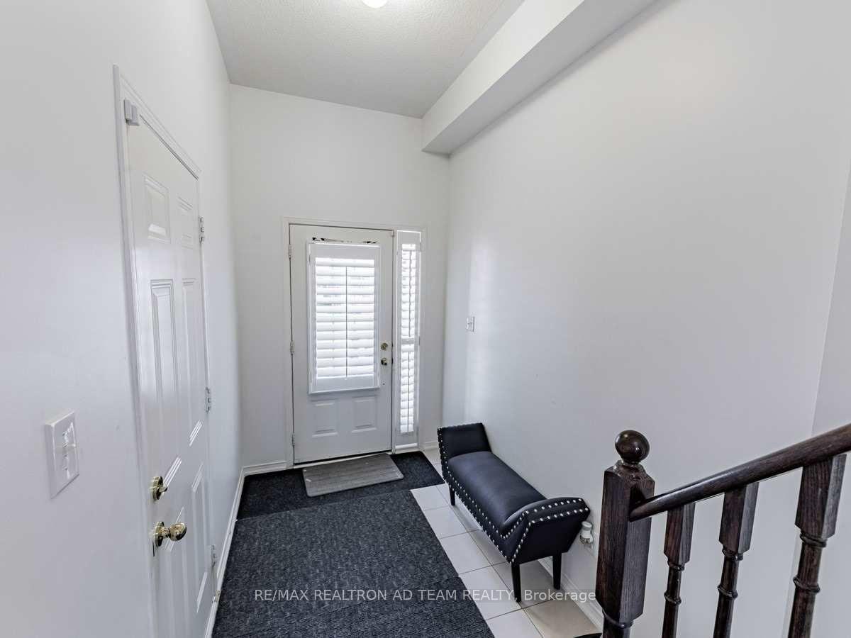 Photo 4 of 437 Rossland Road E, Ajax, Central East — HOMEH