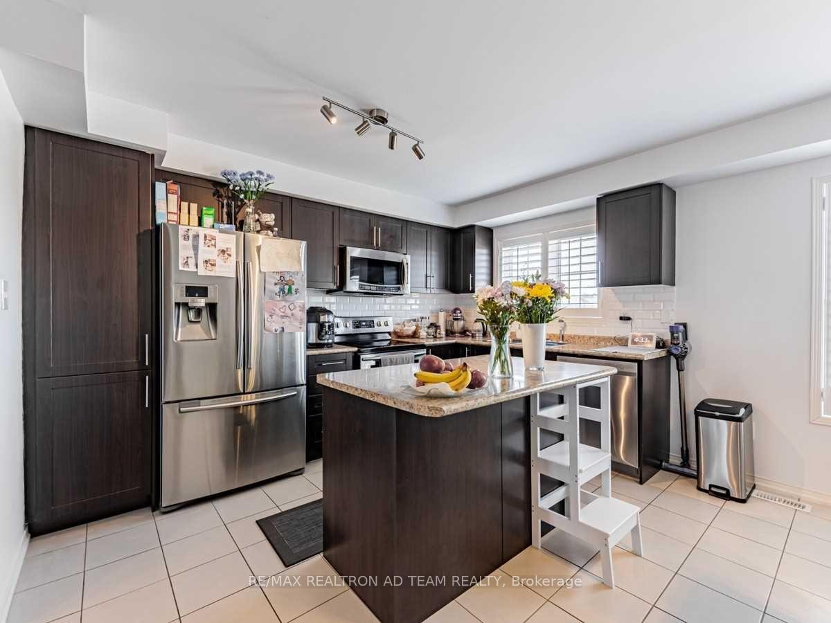 Photo 12 of 437 Rossland Road E, Ajax, Central East — HOMEH