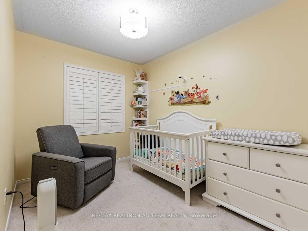Photo 16 of 437 Rossland Road E, Ajax, Central East — HOMEH