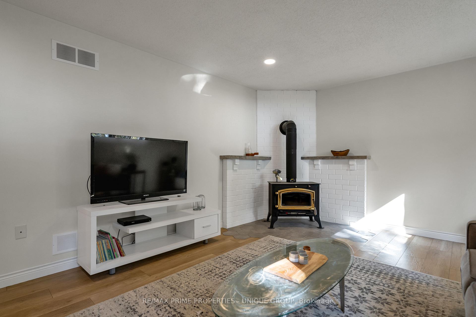 Photo 25 of 3040 Concession Rd 3, Clarington, Rural Clarington — HOMEH