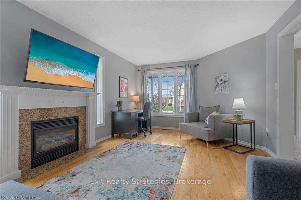 Photo 10 of 158 Duncairn Crescent, Hamilton, Gourley — HOMEH