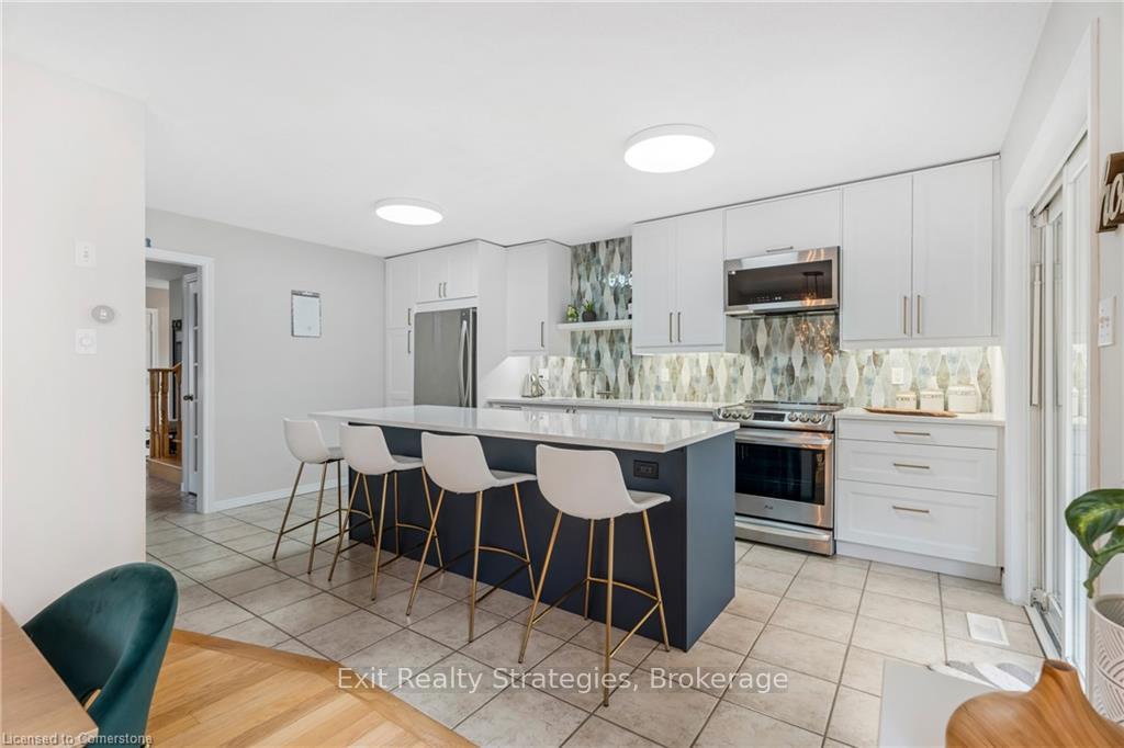 Photo 13 of 158 Duncairn Crescent, Hamilton, Gourley — HOMEH