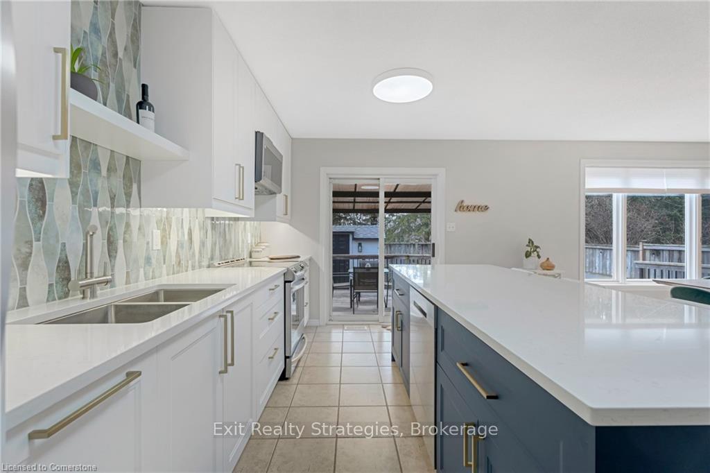 Photo 14 of 158 Duncairn Crescent, Hamilton, Gourley — HOMEH
