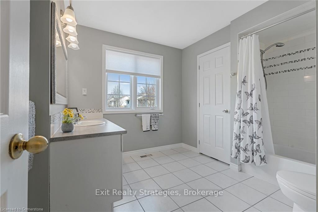 Photo 68 of 158 Duncairn Crescent, Hamilton, Gourley — HOMEH