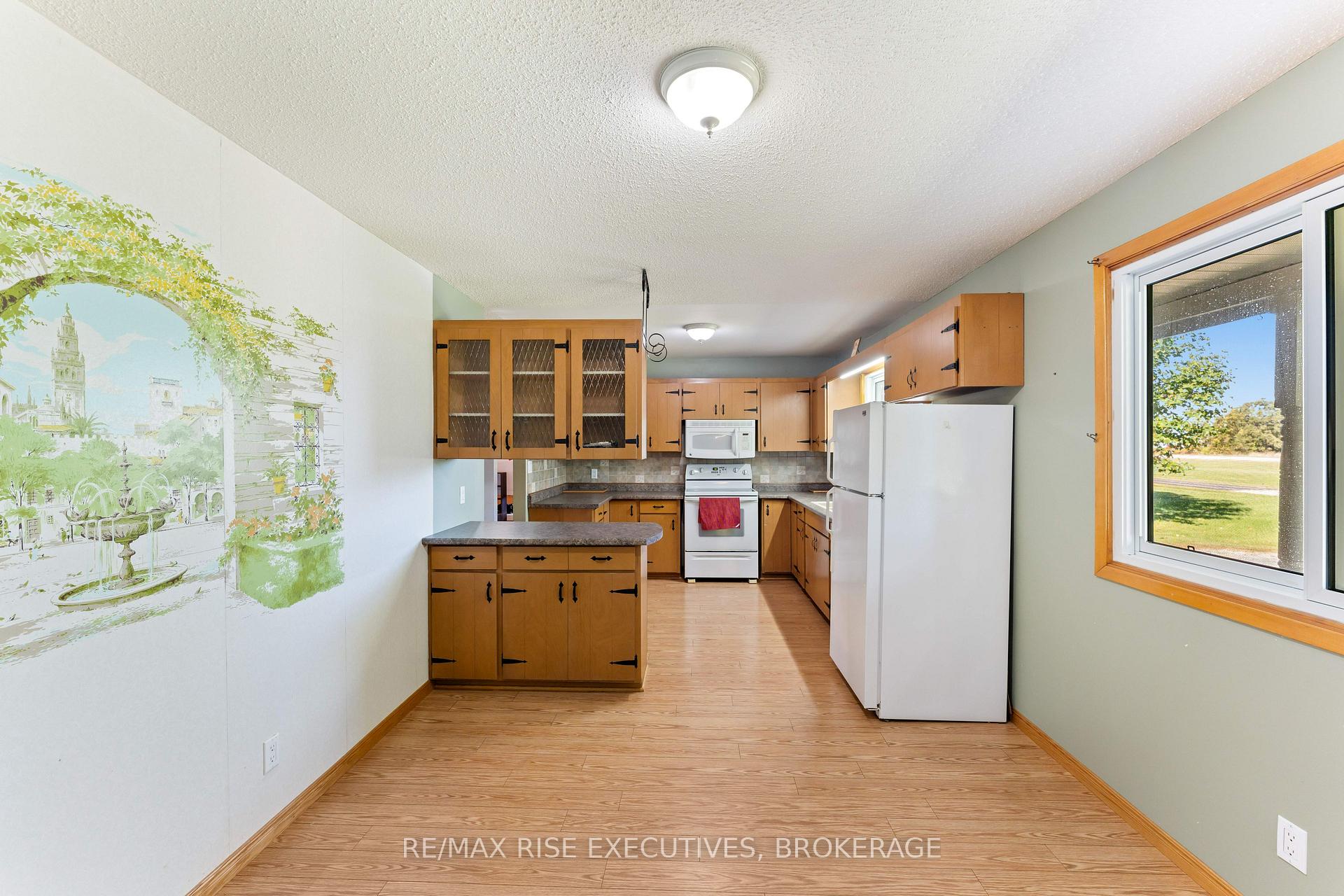 Photo 7 of 1033 Coupland Road, Frontenac, Frontenac South — HOMEH