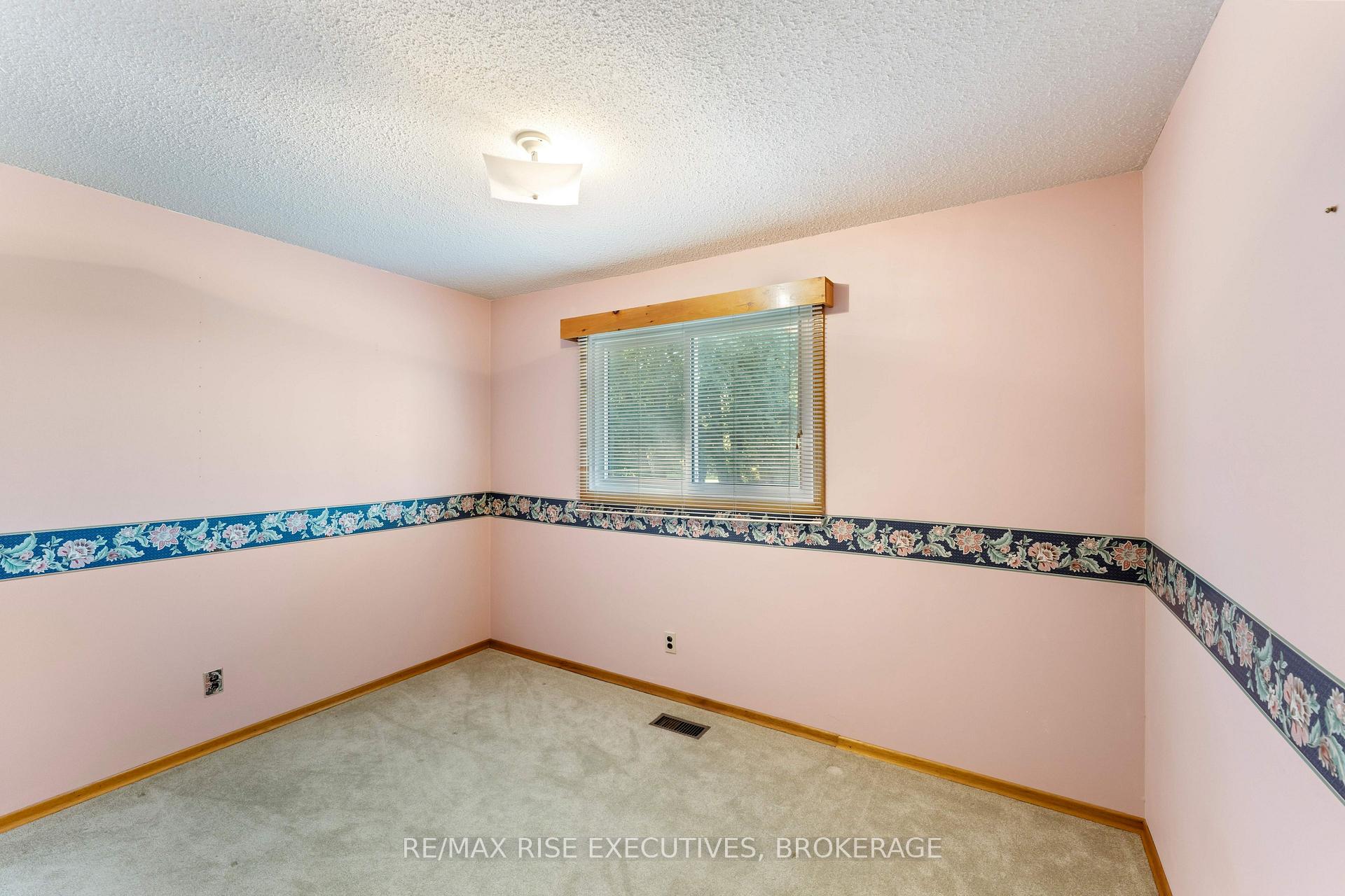 Photo 16 of 1033 Coupland Road, Frontenac, Frontenac South — HOMEH