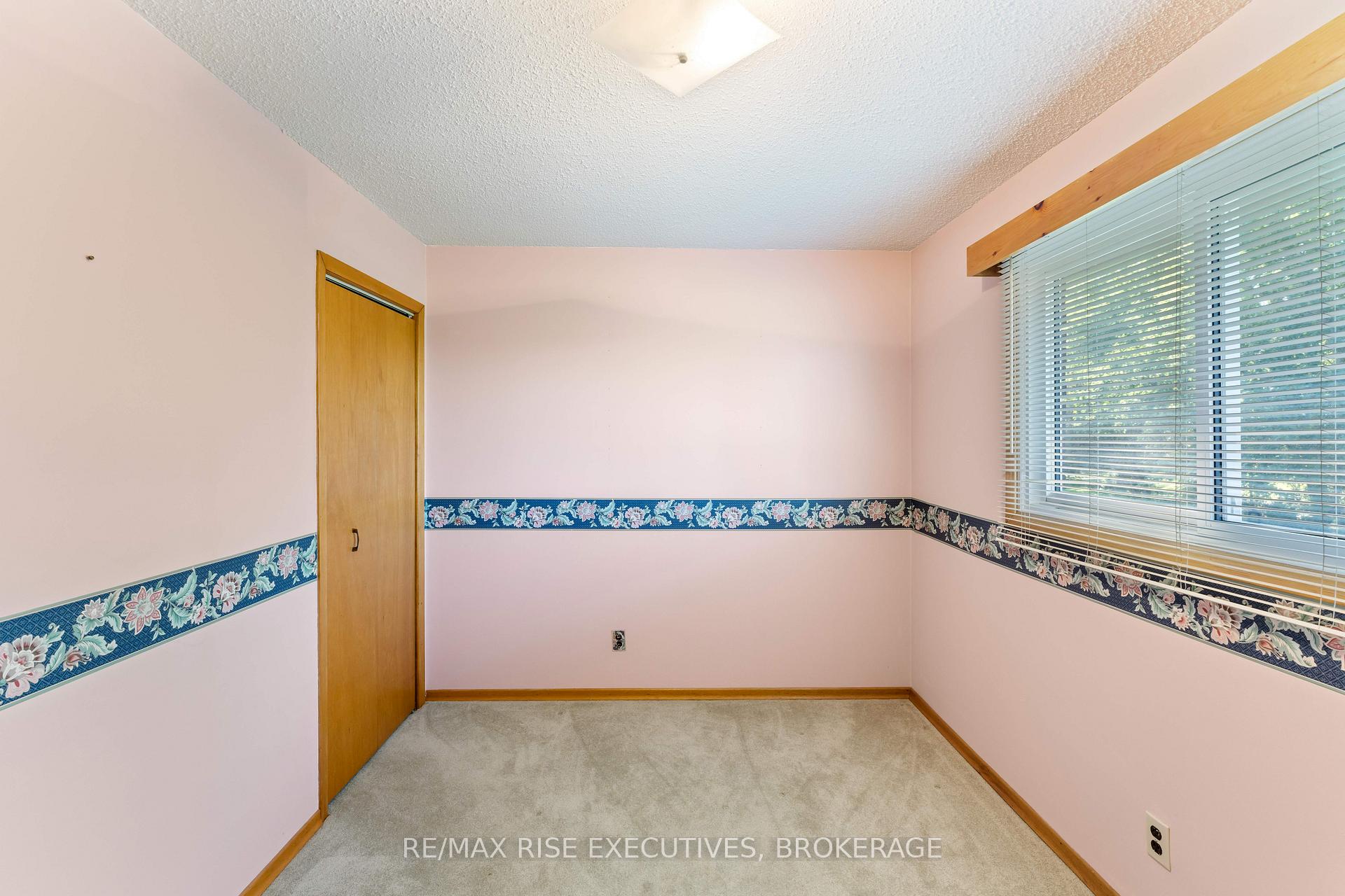 Photo 17 of 1033 Coupland Road, Frontenac, Frontenac South — HOMEH