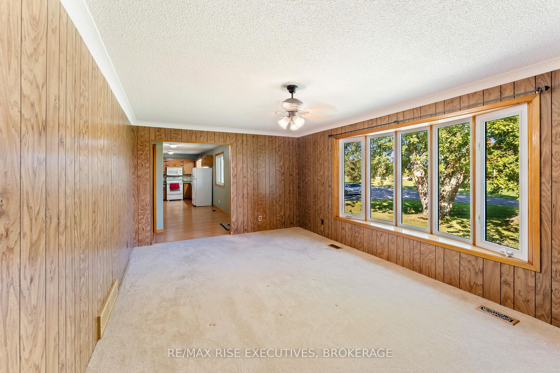 Photo 25 of 1033 Coupland Road, Frontenac, Frontenac South — HOMEH