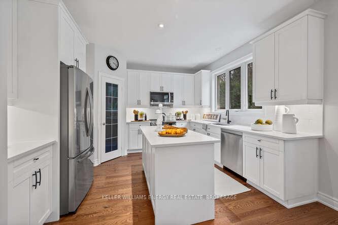 Photo 10 of 94 Auburn Lane, Clarington, Courtice — HOMEH