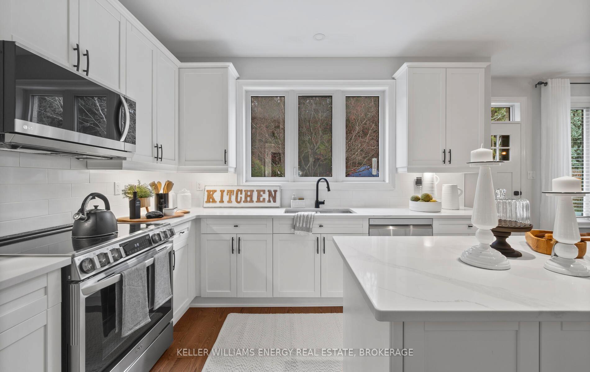 Photo 12 of 94 Auburn Lane, Clarington, Courtice — HOMEH