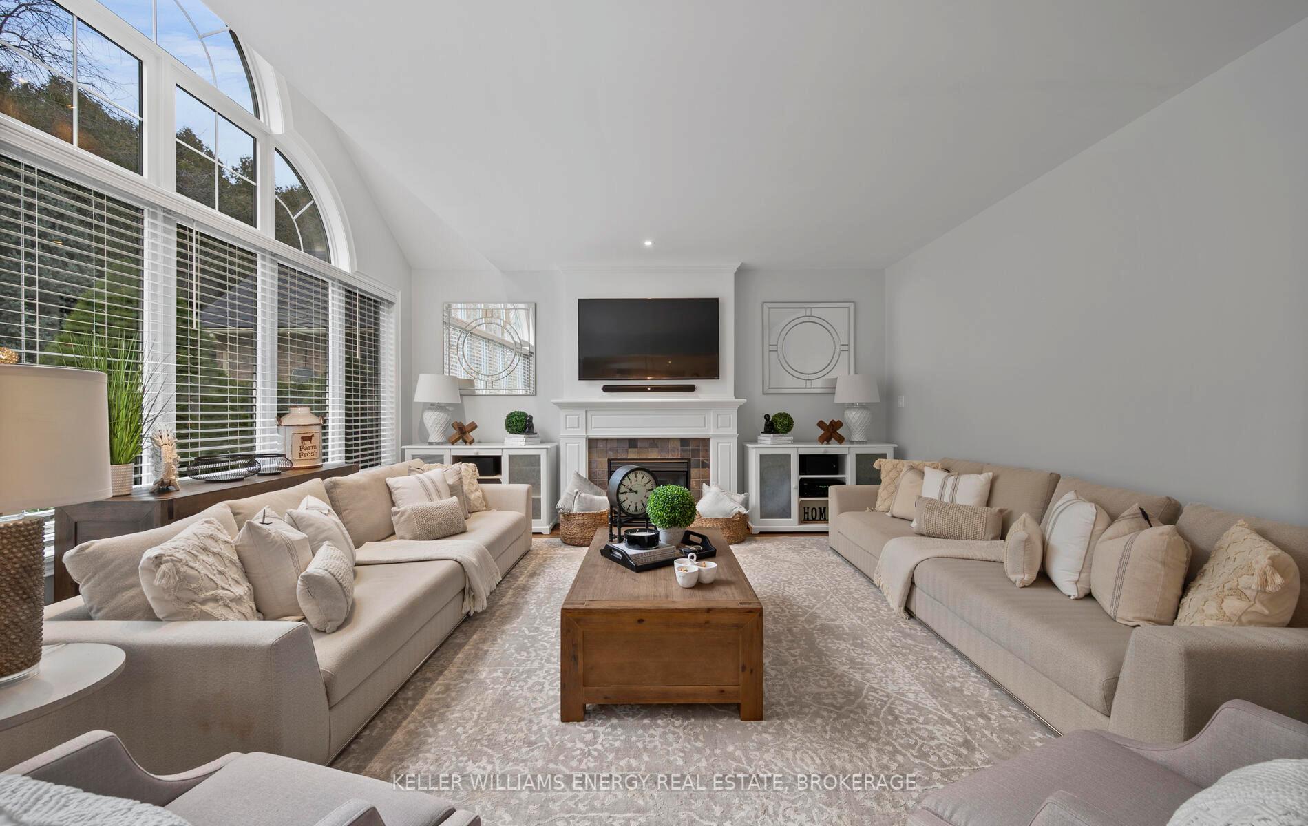 Photo 16 of 94 Auburn Lane, Clarington, Courtice — HOMEH
