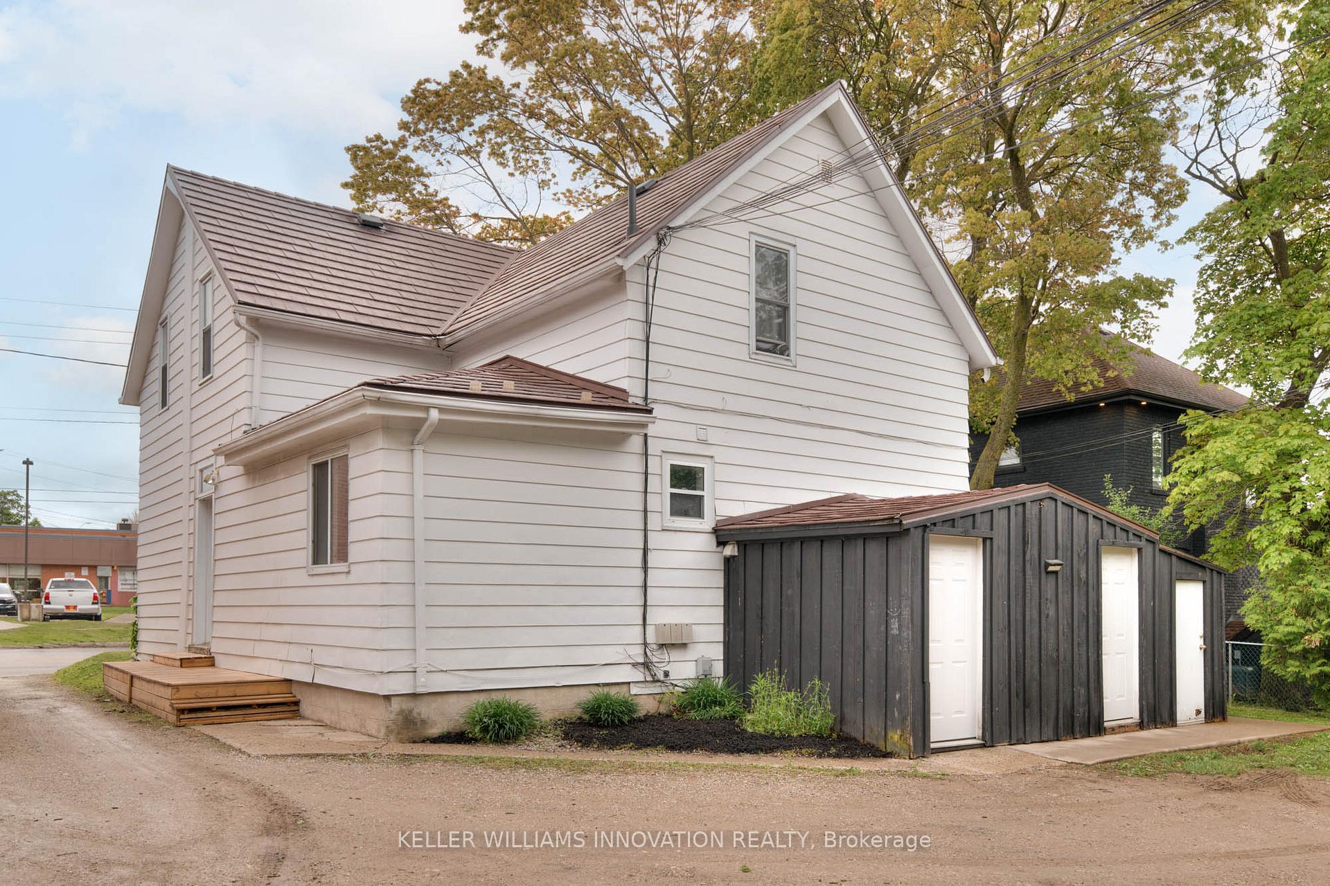 Photo 5 of Unit 1, 270 Water Street N, Cambridge, Greenway-Chaplin — HOMEH