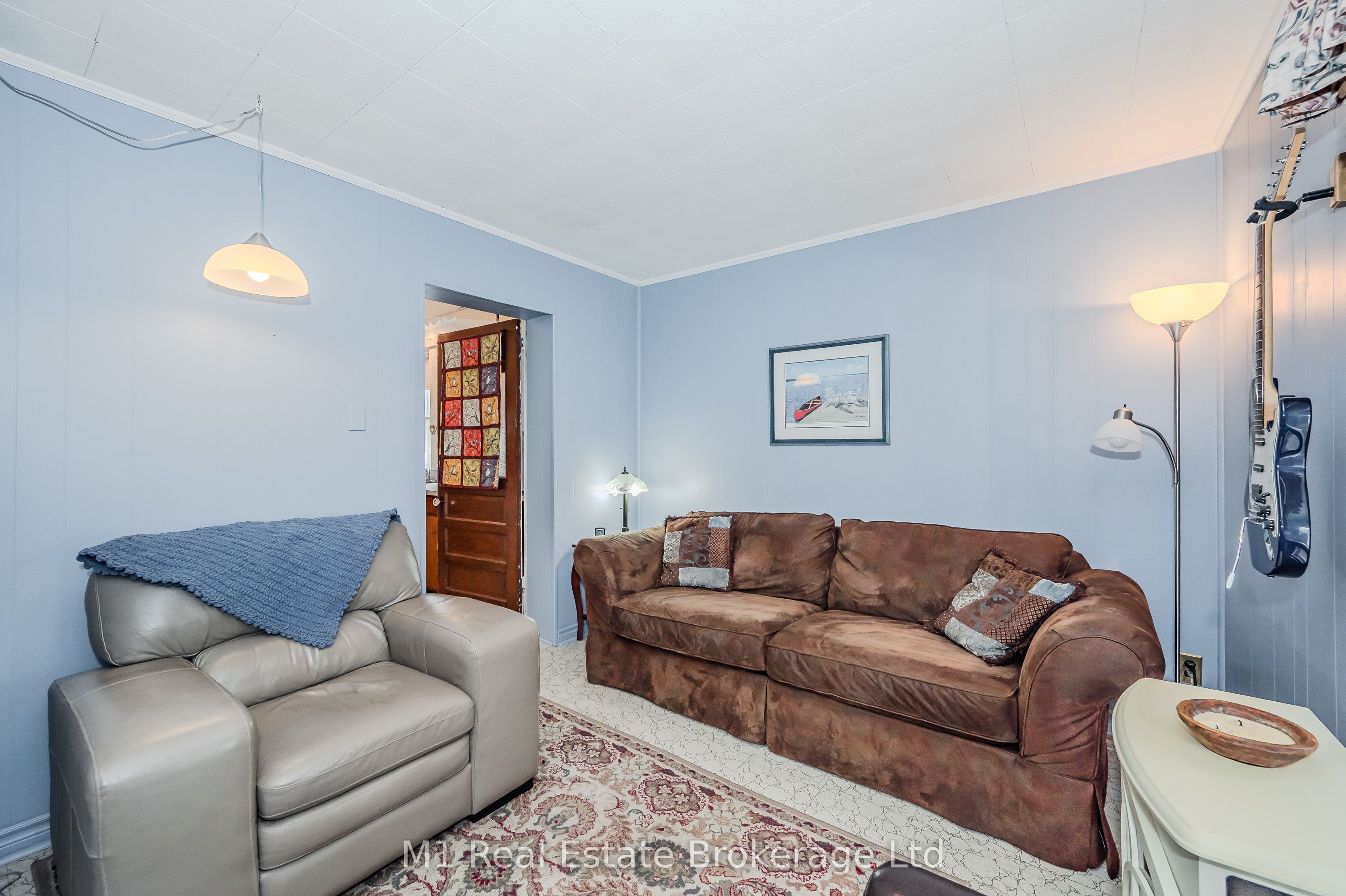 Photo 64 of 33 Verney Street, Guelph, Exhibition Park — HOMEH