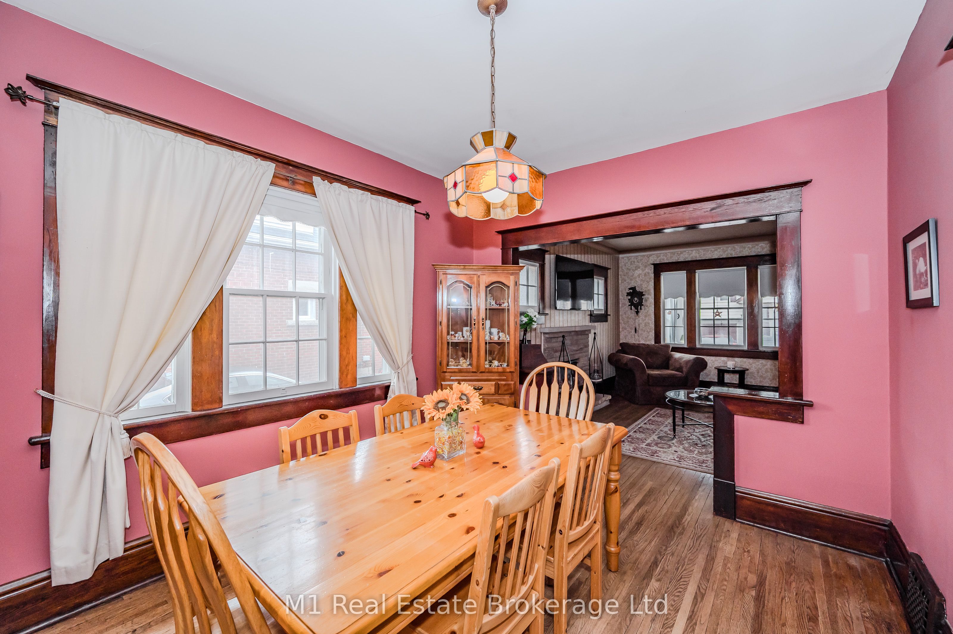 Photo 57 of 33 Verney Street, Guelph, Exhibition Park — HOMEH