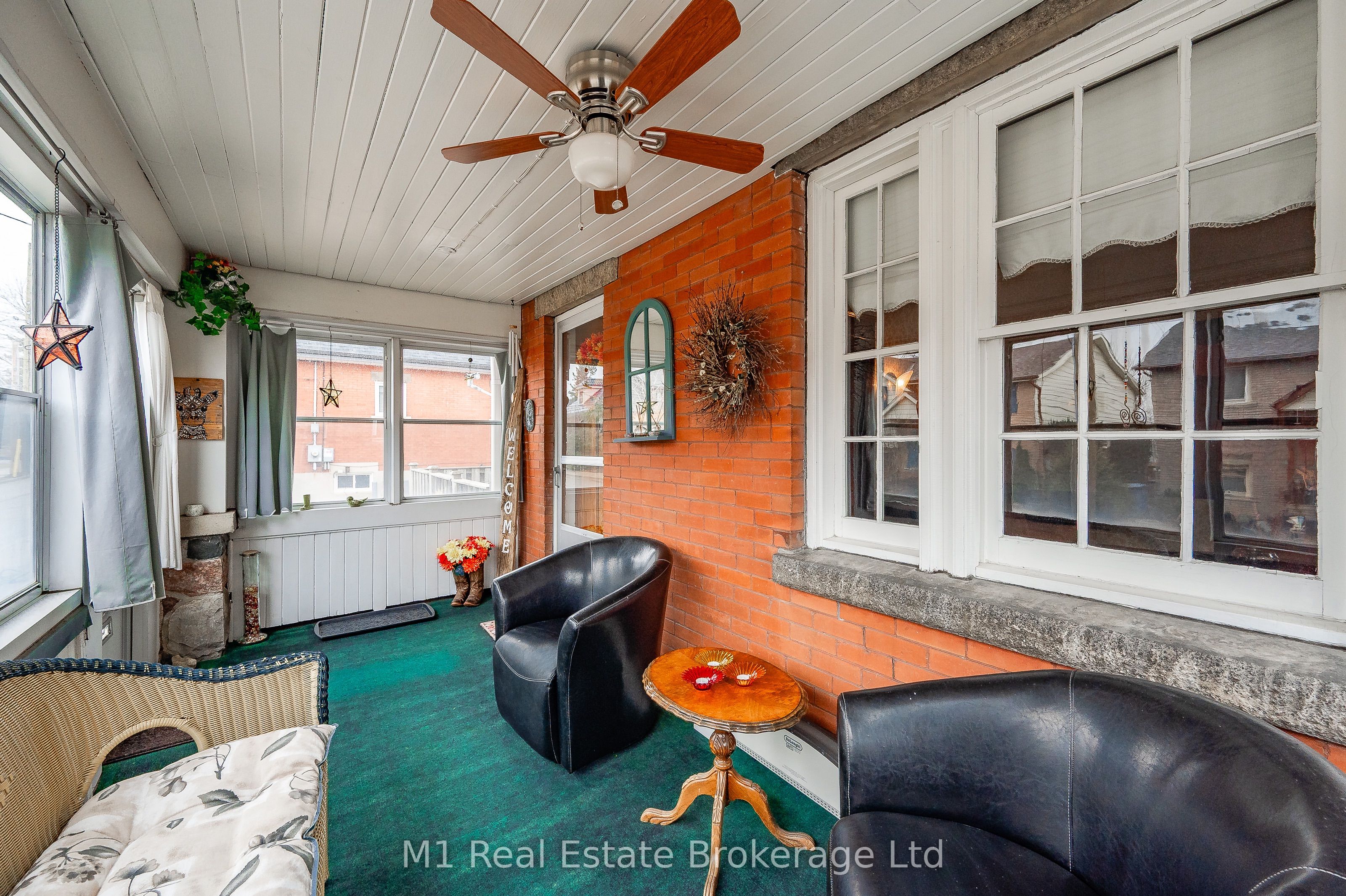 Photo 45 of 33 Verney Street, Guelph, Exhibition Park — HOMEH