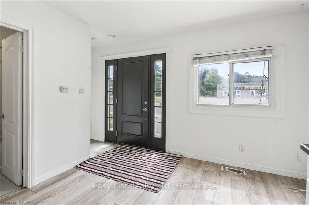 Photo 2 of 147 Burton Avenue, Barrie, Allandale — HOMEH