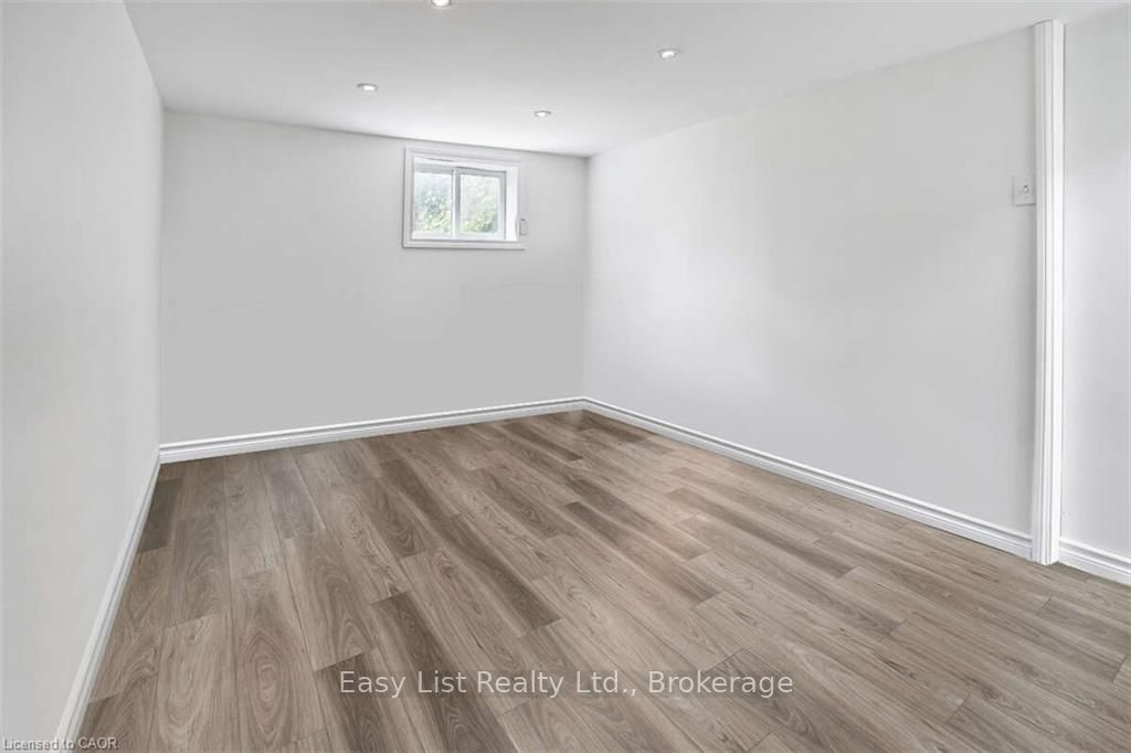 Photo 6 of 147 Burton Avenue, Barrie, Allandale — HOMEH