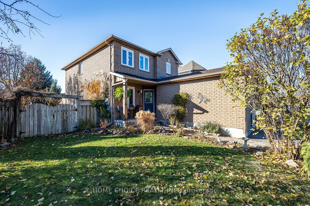 Photo 2 of 30 Edgerton Drive, Clarington, Bowmanville — HOMEH