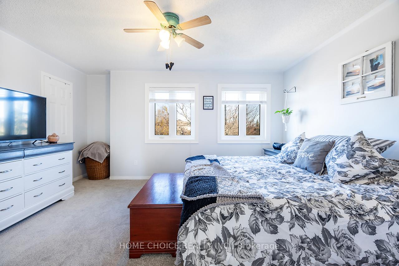 Photo 9 of 30 Edgerton Drive, Clarington, Bowmanville — HOMEH