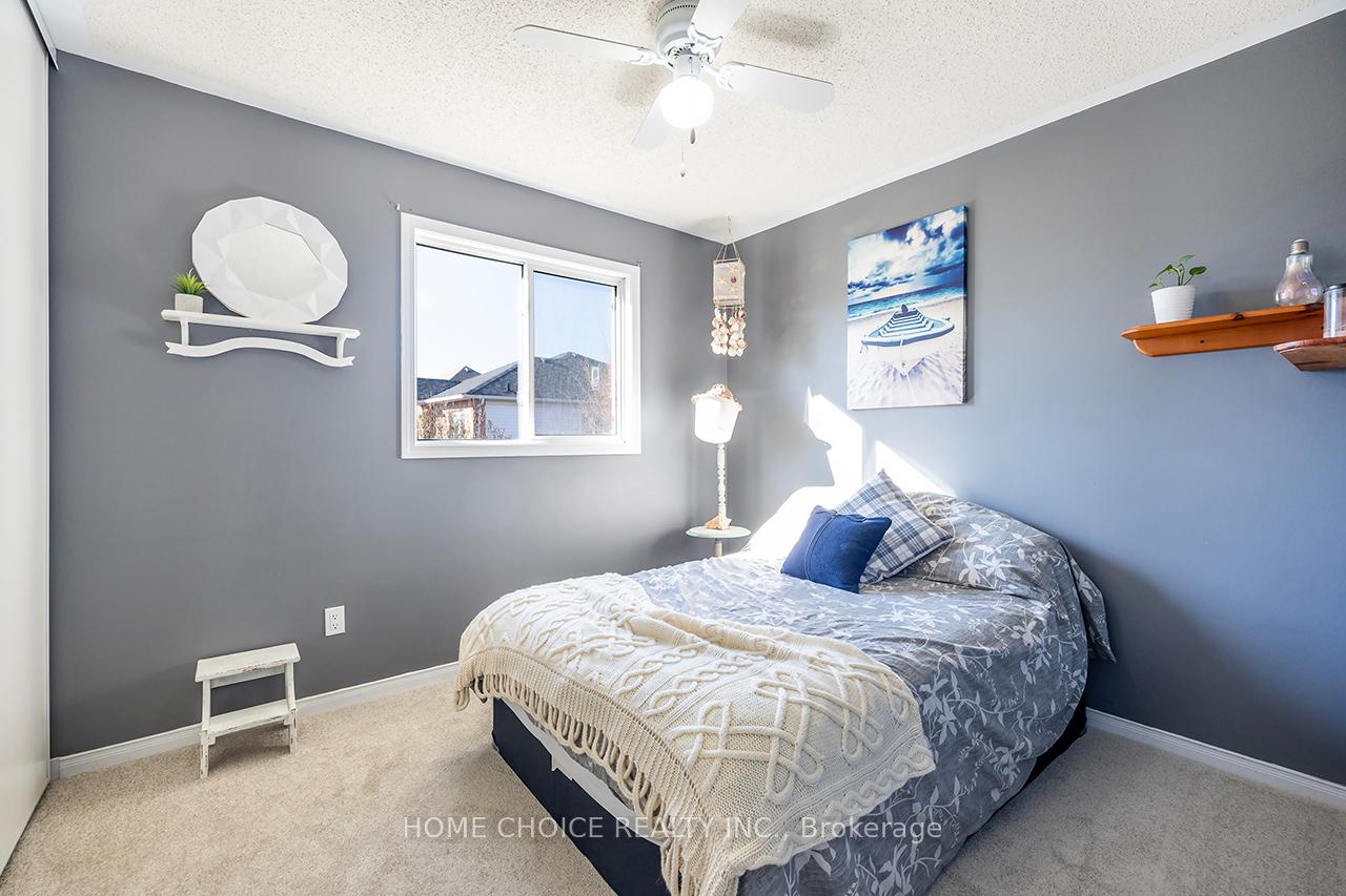 Photo 12 of 30 Edgerton Drive, Clarington, Bowmanville — HOMEH