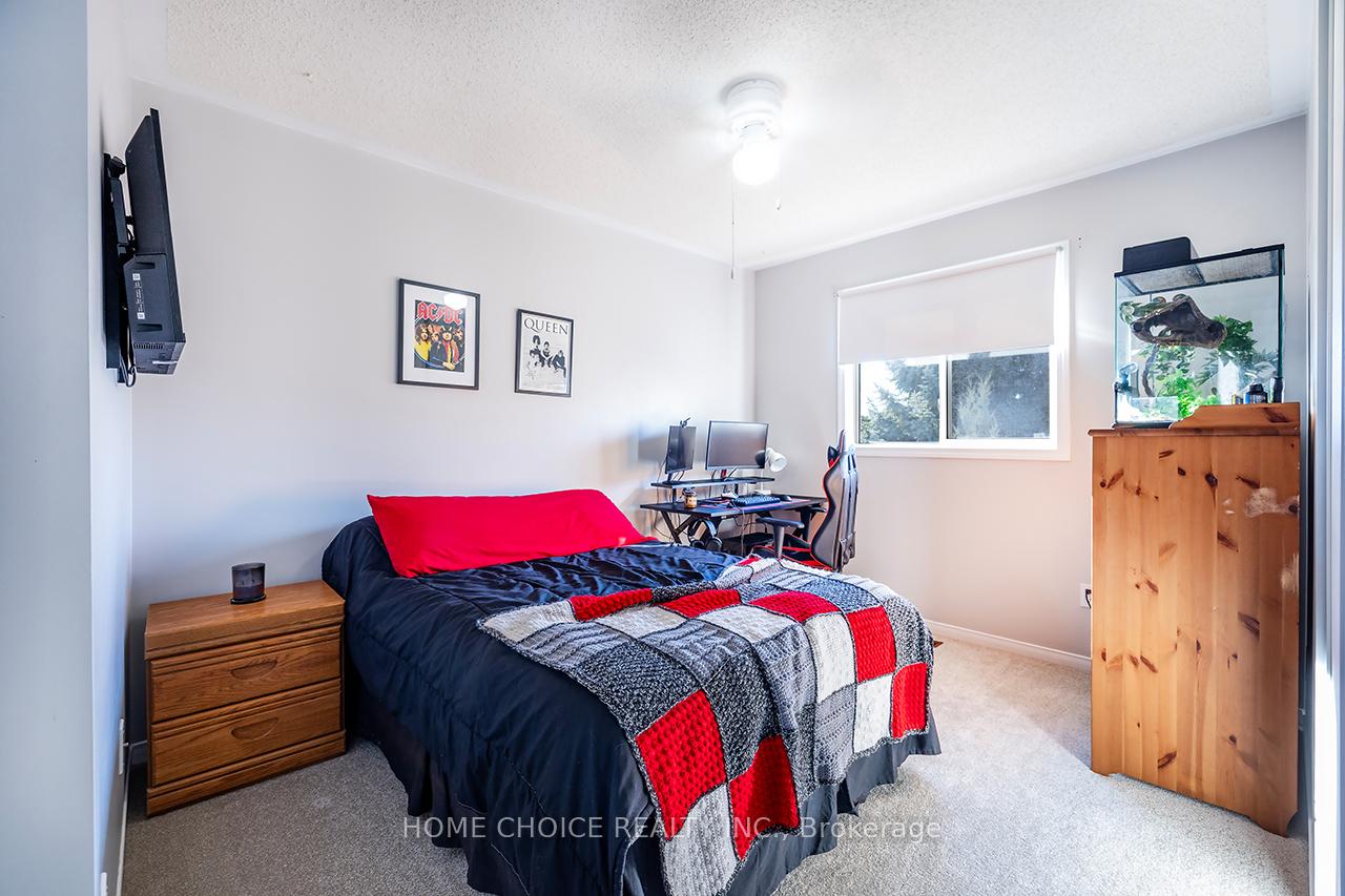 Photo 14 of 30 Edgerton Drive, Clarington, Bowmanville — HOMEH