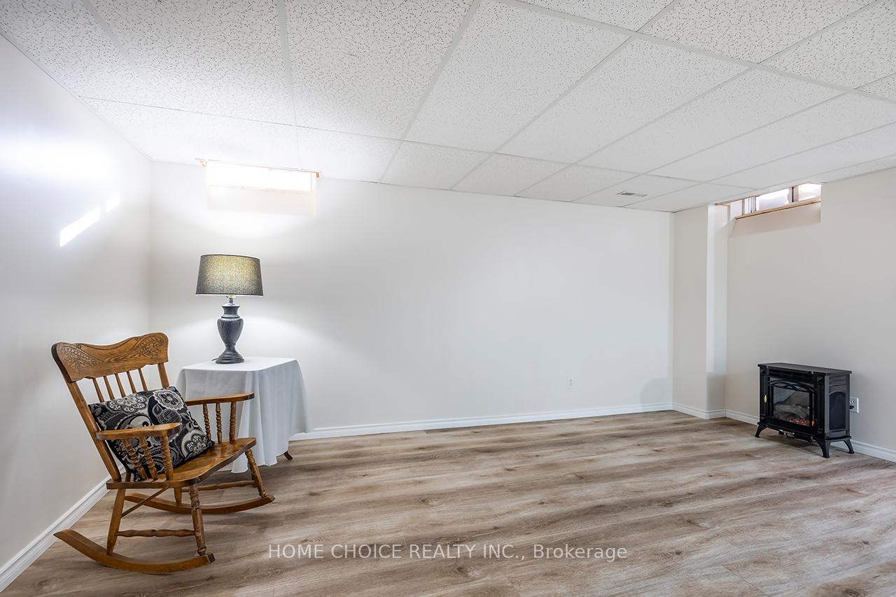 Photo 18 of 30 Edgerton Drive, Clarington, Bowmanville — HOMEH