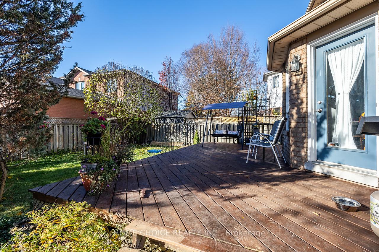Photo 23 of 30 Edgerton Drive, Clarington, Bowmanville — HOMEH