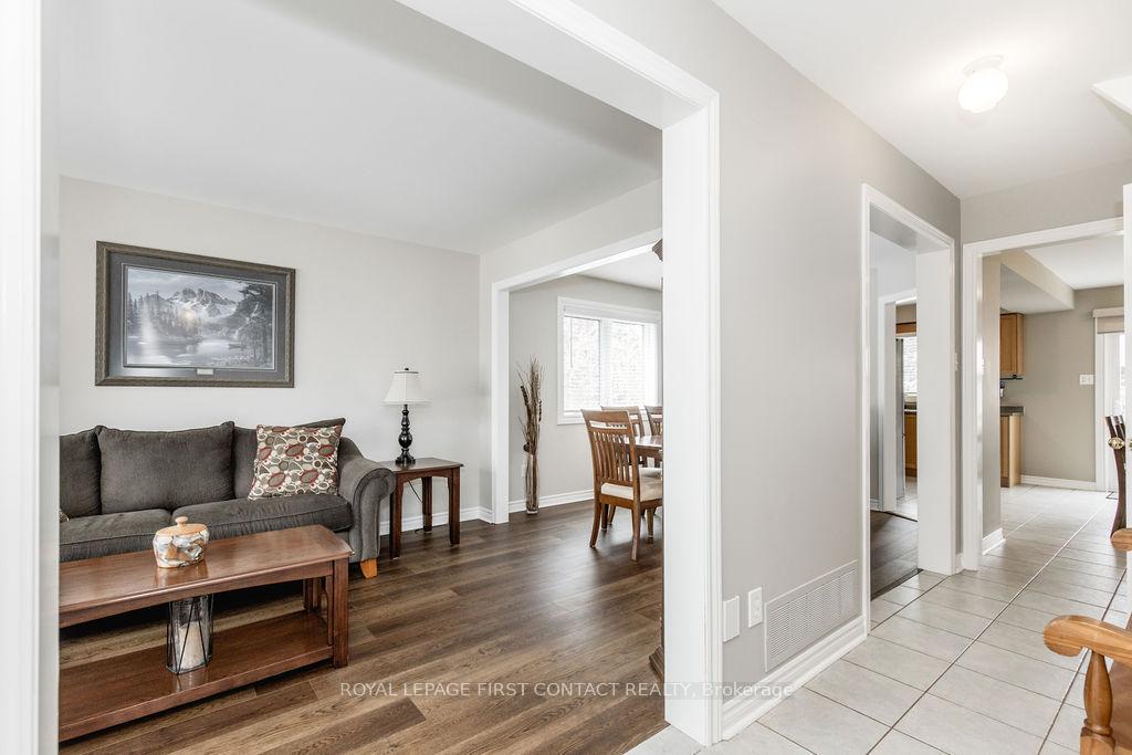 Photo 6 of 87 Stollar Boulevard, Barrie, Little Lake — HOMEH