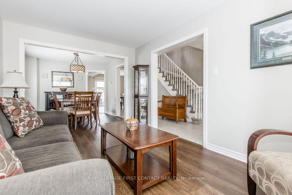 Photo 8 of 87 Stollar Boulevard, Barrie, Little Lake — HOMEH