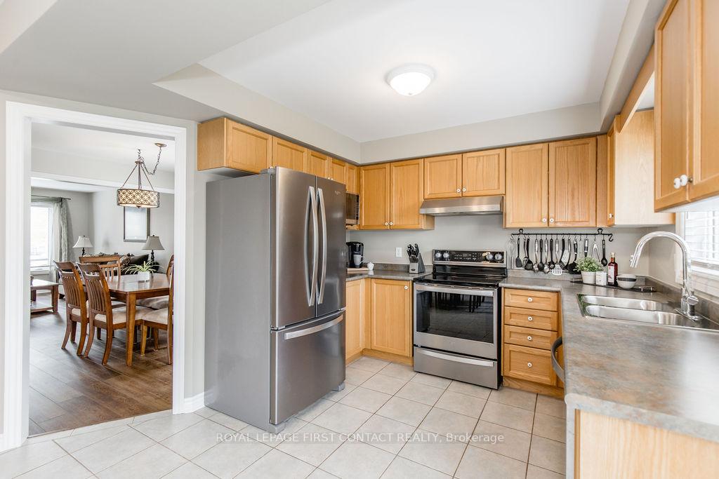 Photo 10 of 87 Stollar Boulevard, Barrie, Little Lake — HOMEH