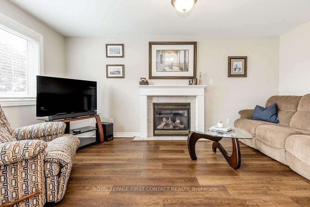 Photo 13 of 87 Stollar Boulevard, Barrie, Little Lake — HOMEH