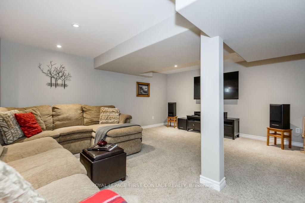 Photo 33 of 87 Stollar Boulevard, Barrie, Little Lake — HOMEH
