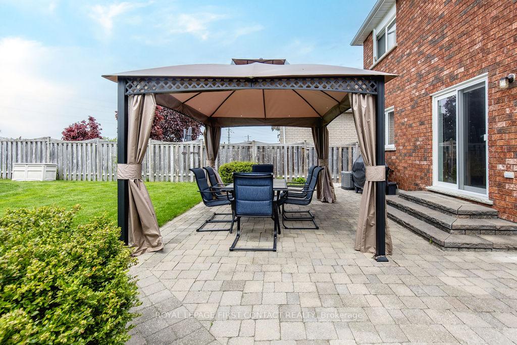 Photo 37 of 87 Stollar Boulevard, Barrie, Little Lake — HOMEH