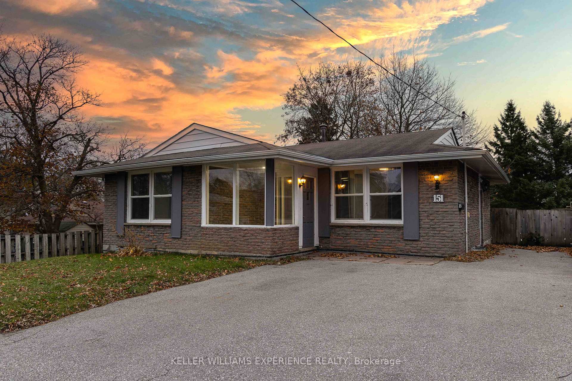 Photo 1 of 151 Cundles Road E, Barrie, Cundles East — HOMEH