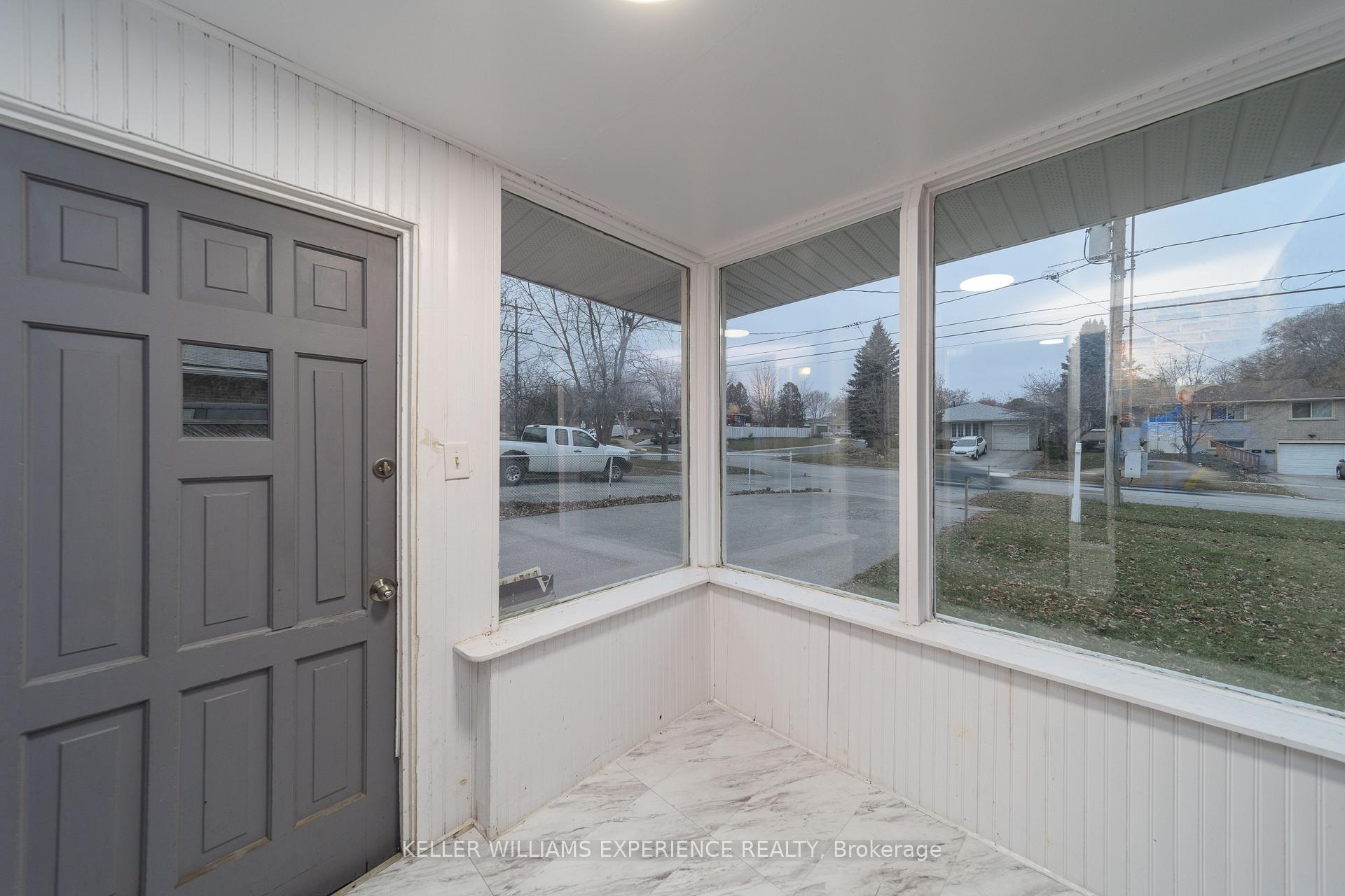 Photo 2 of 151 Cundles Road E, Barrie, Cundles East — HOMEH