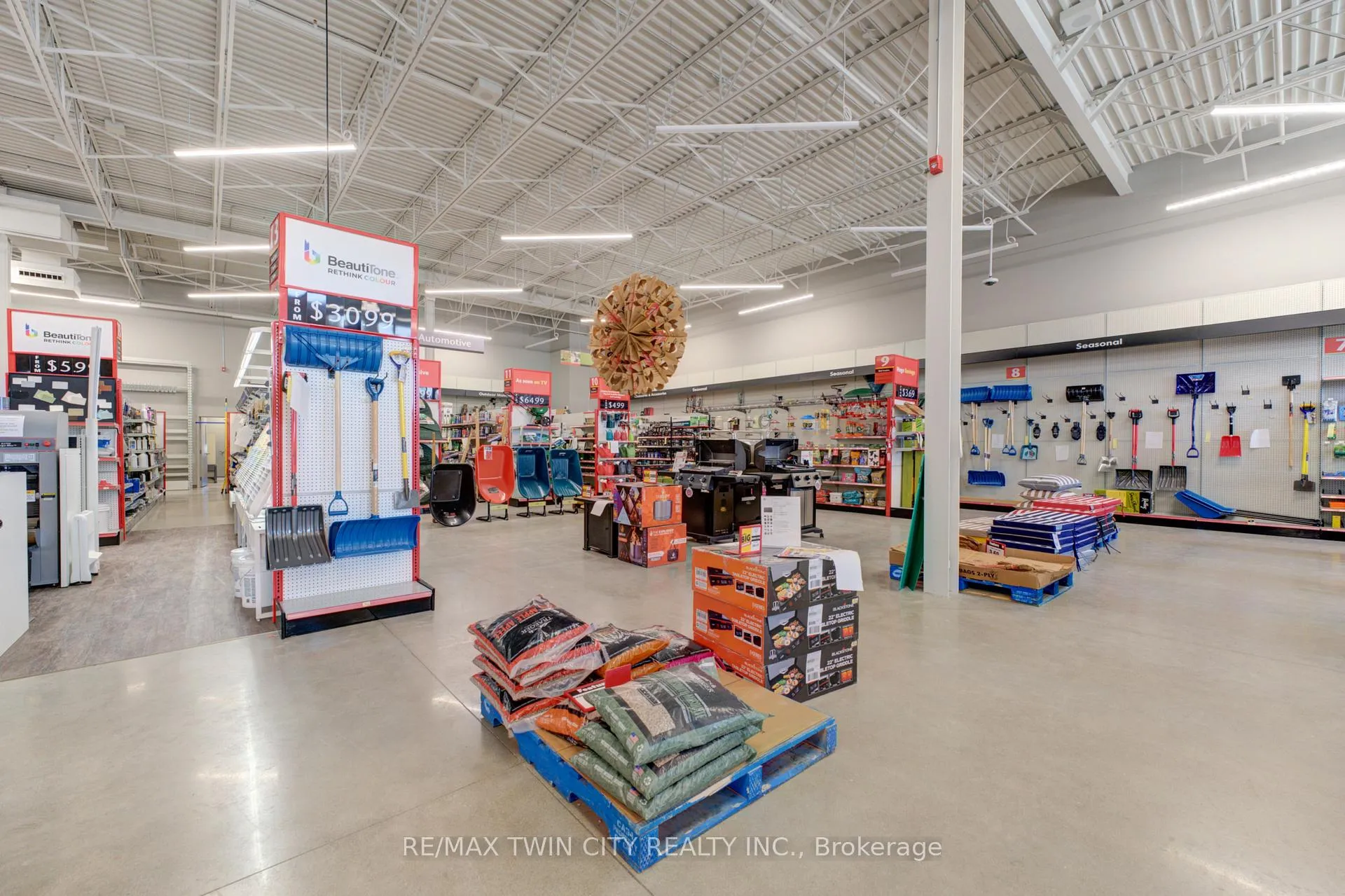 Photo 17 of 343 Pine St, Collingwood — HOMEH
