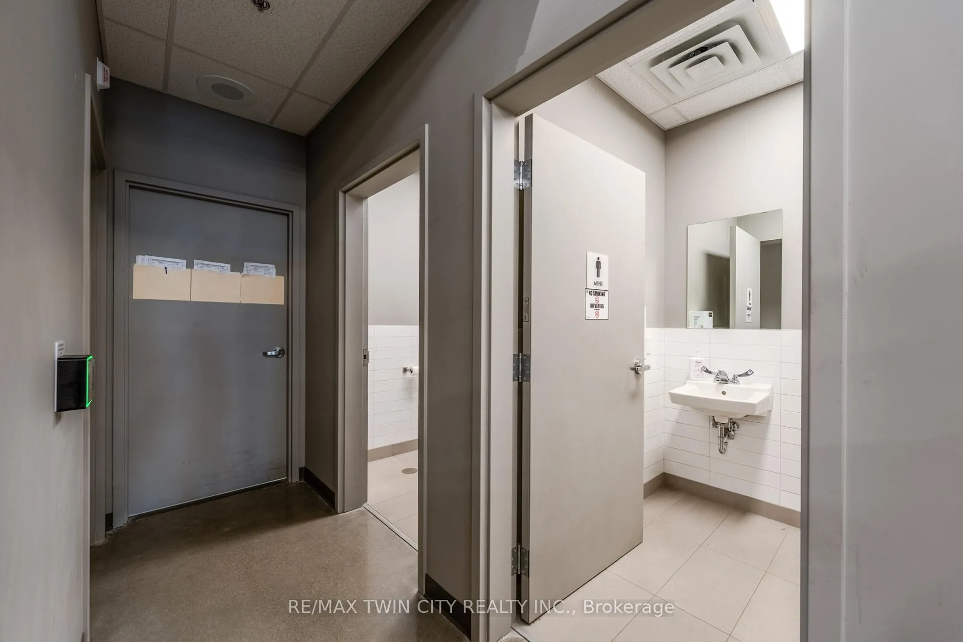 Photo 21 of 343 Pine St, Collingwood — HOMEH