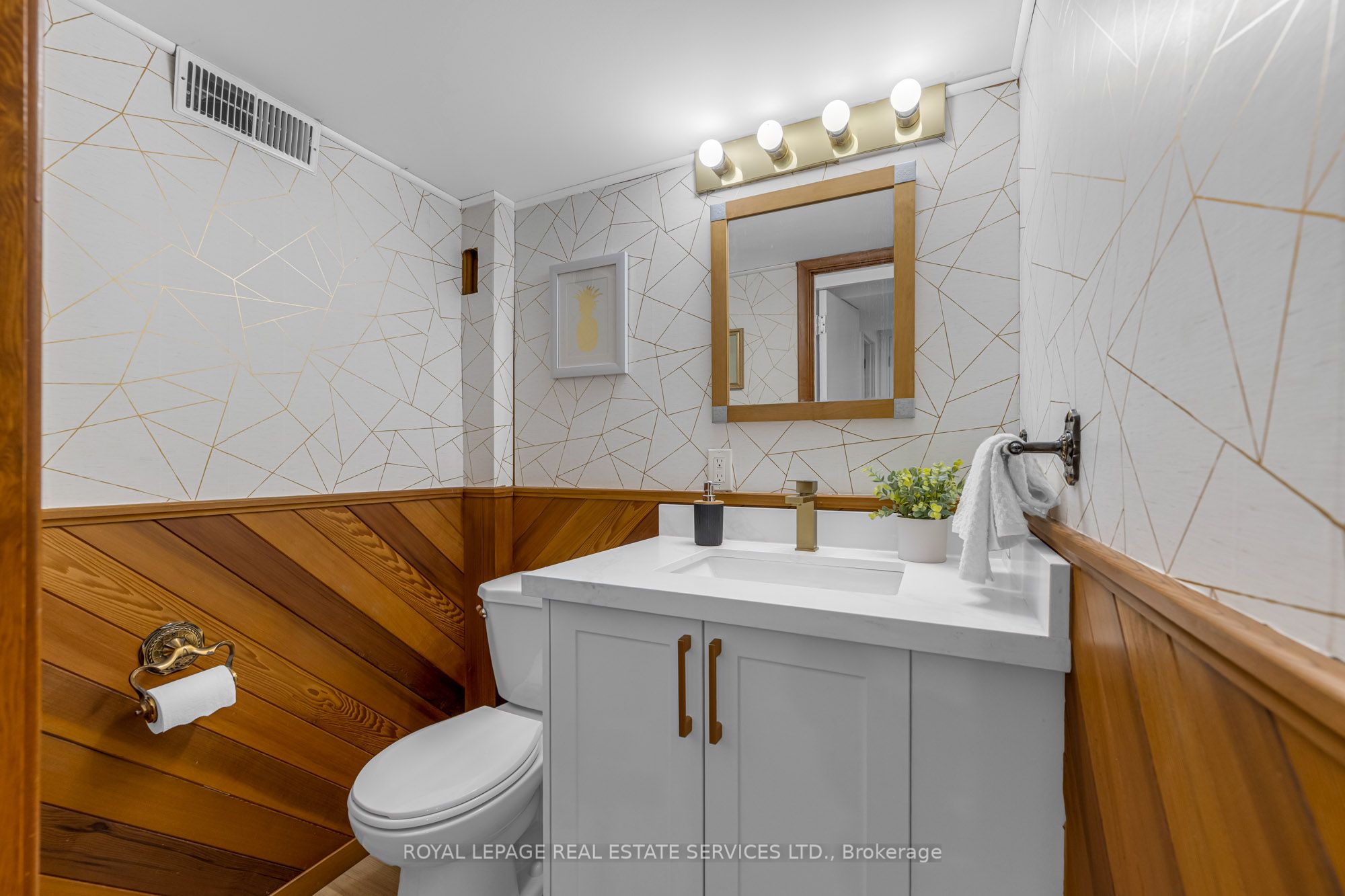 Photo 58 of 294 Cope Street, Hamilton, Homeside — HOMEH