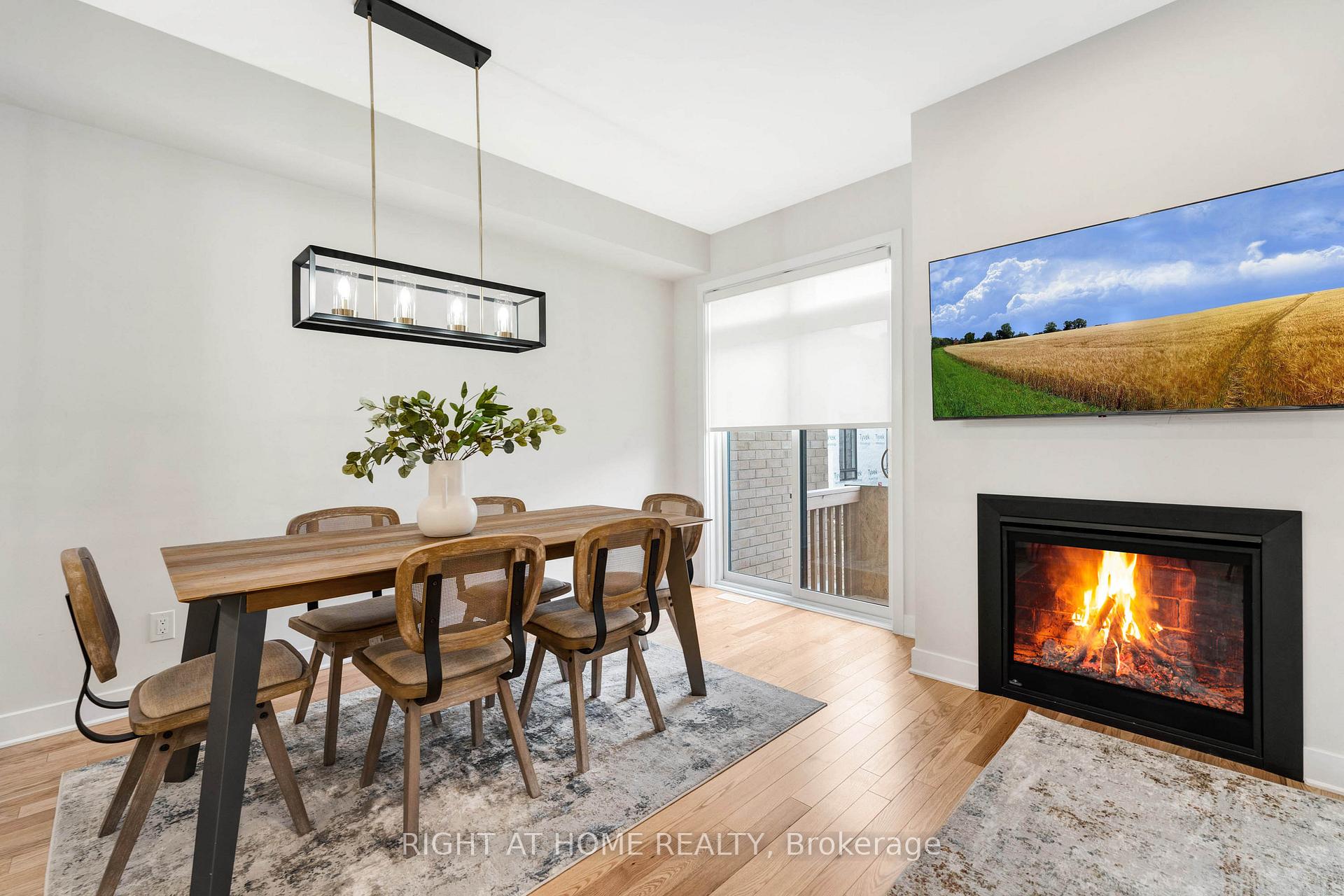 Photo 8 of 974 Acoustic Way, Ottawa, Riverside South/Gloucester Glen — HOMEH