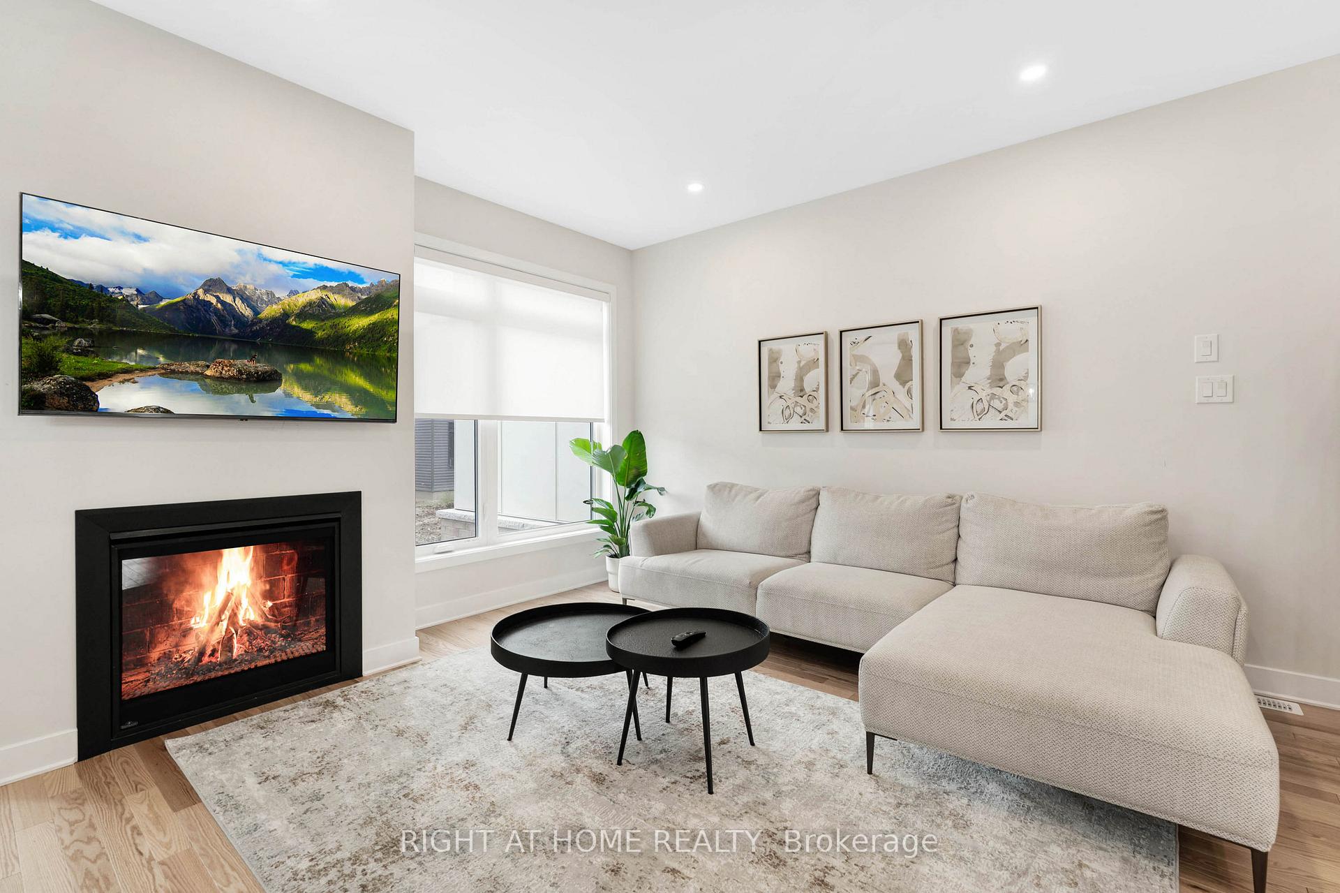 Photo 15 of 974 Acoustic Way, Ottawa, Riverside South/Gloucester Glen — HOMEH