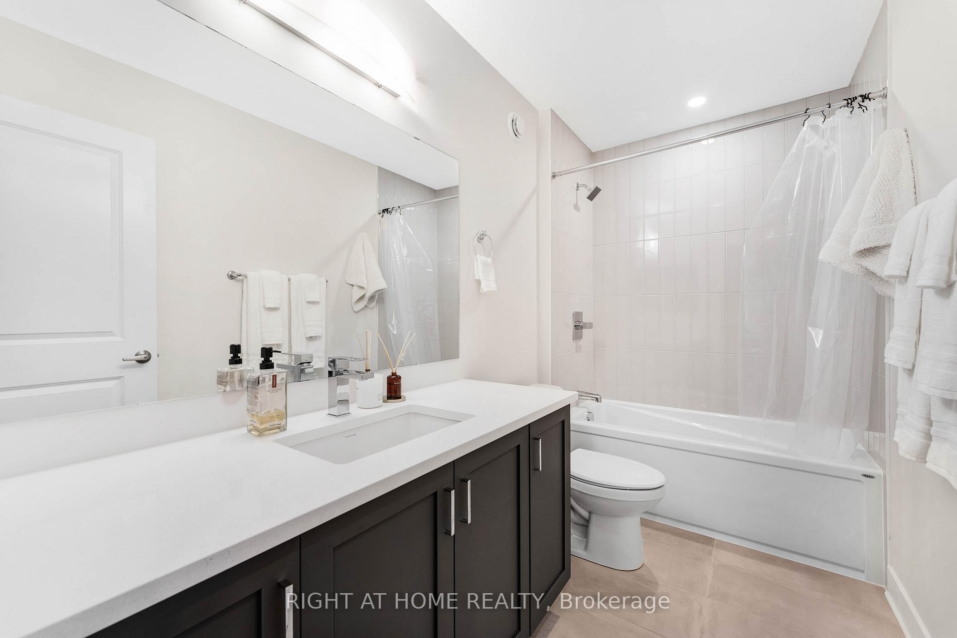Photo 21 of 974 Acoustic Way, Ottawa, Riverside South/Gloucester Glen — HOMEH