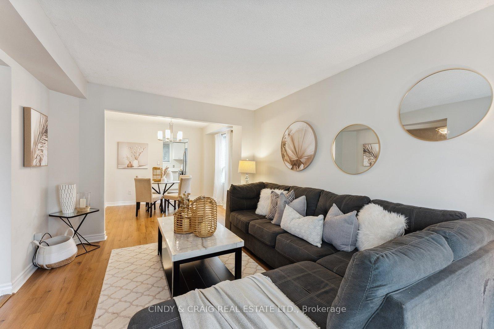 Photo 4 of 81 Beechnut Crescent, Clarington, Courtice — HOMEH