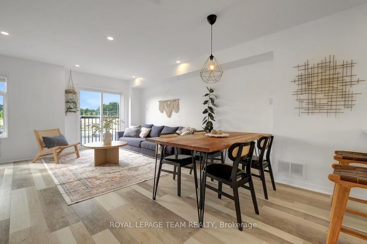 Photo 18 of 153 Camden Private, Ottawa, Barrhaven - Cedargrove/Fraserdale — HOMEH
