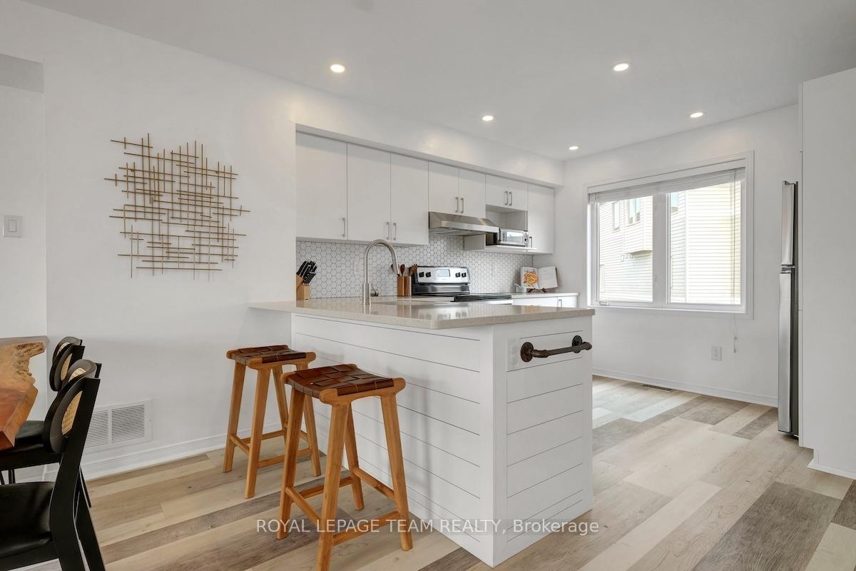 Photo 24 of 153 Camden Private, Ottawa, Barrhaven - Cedargrove/Fraserdale — HOMEH