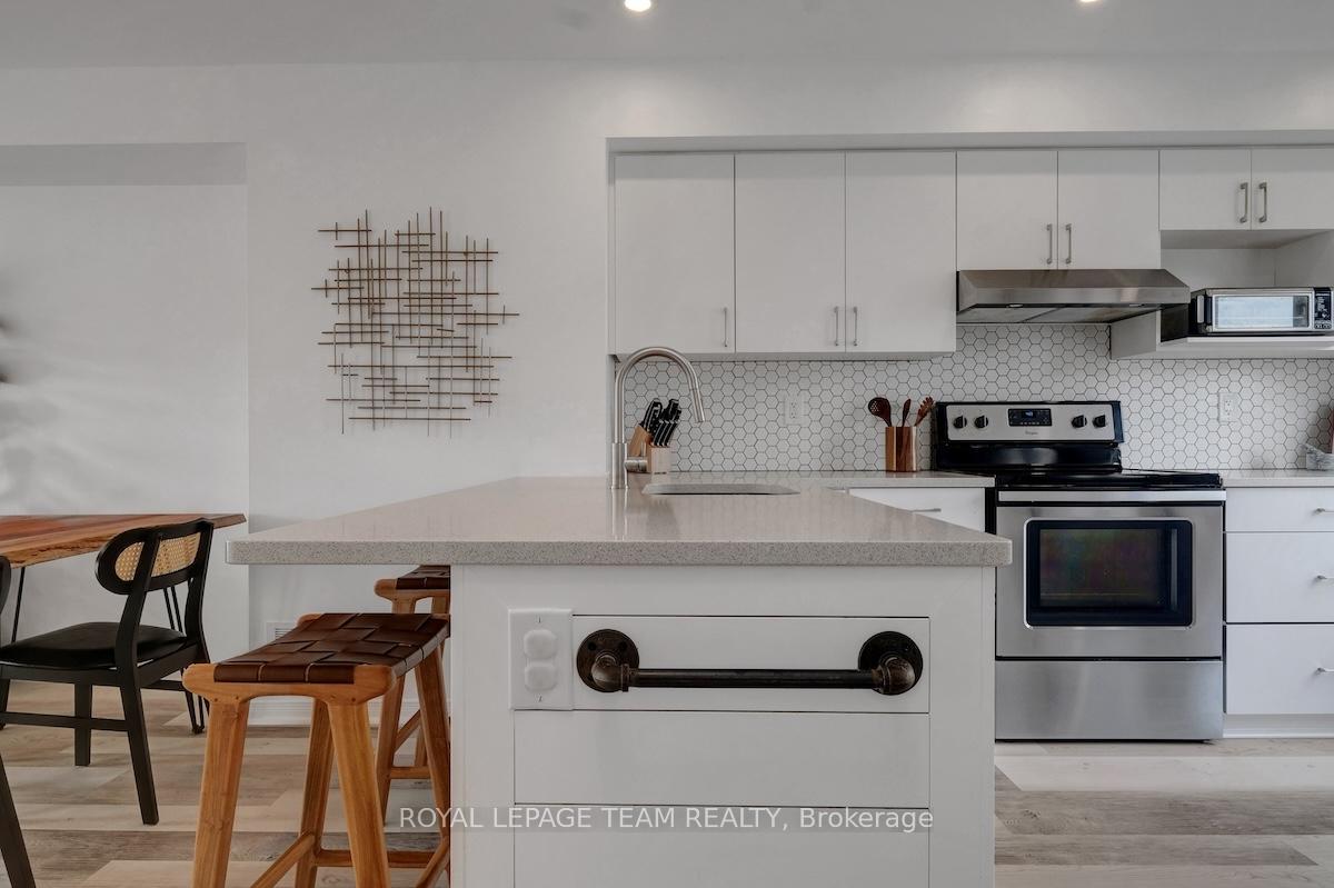 Photo 20 of 153 Camden Private, Ottawa, Barrhaven - Cedargrove/Fraserdale — HOMEH